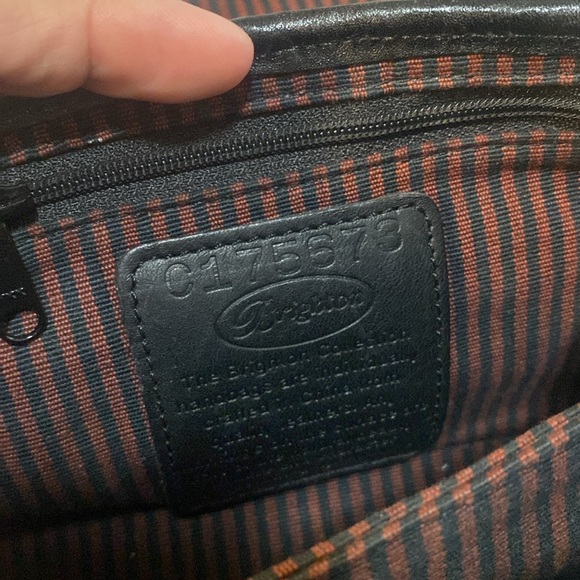 Brighton purse, selling it for 50!don’t use it, Just been sitting in my closet - Picture 3 of 3